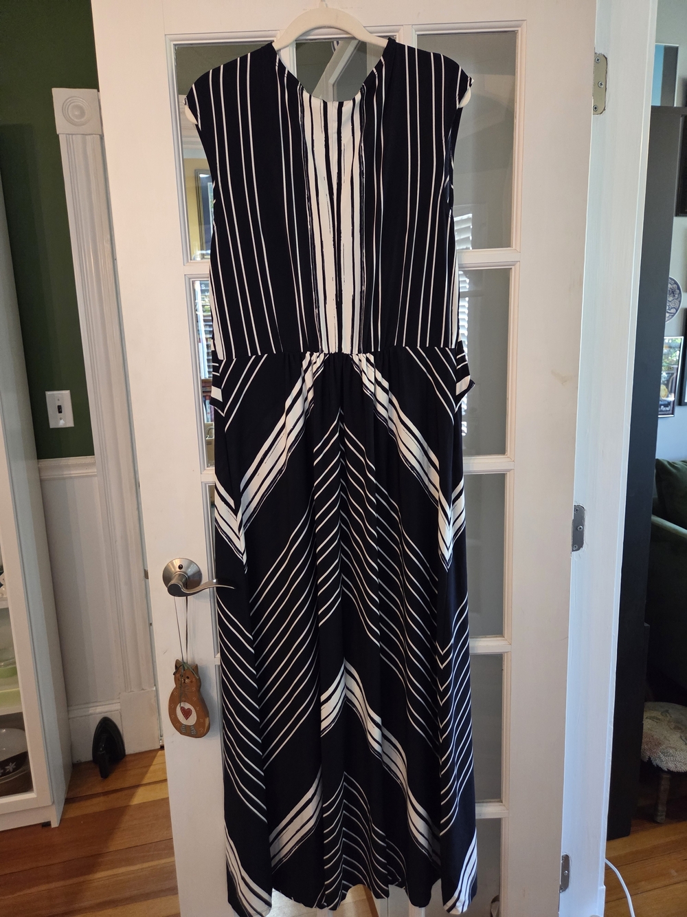 London Times Navy & White Chevron Twist-Front Maxi Dress - Size 16 - Picture 4 of 8